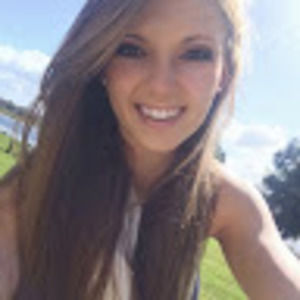 Meet your Posher, Courtney